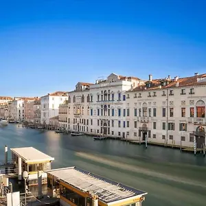 Mocenigo Grand Canal Luxury , Venice Italy