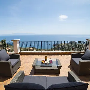 https://villa-sofia-taormina.taorminaitalyhotels.com