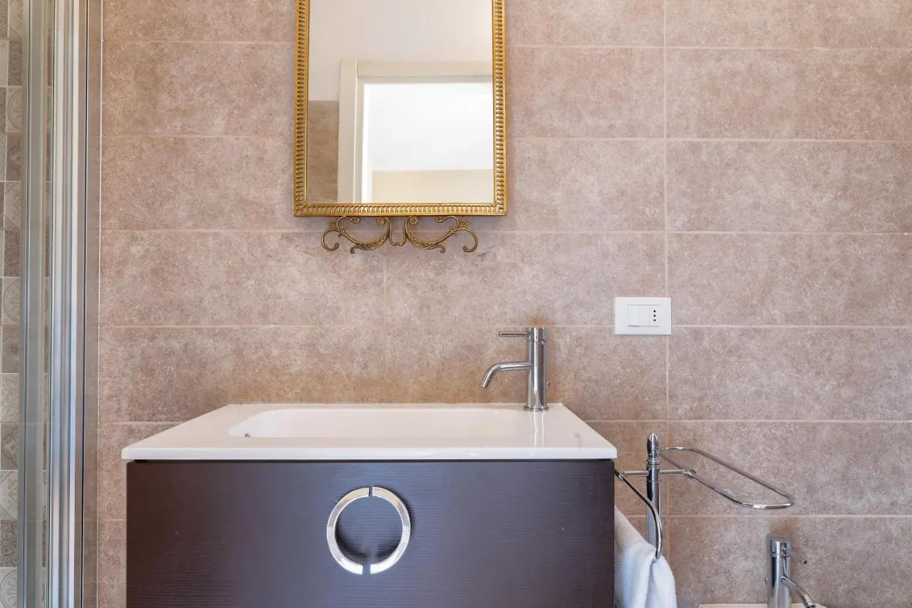 Ponte Vecchio Studio 2 Florence Apartment