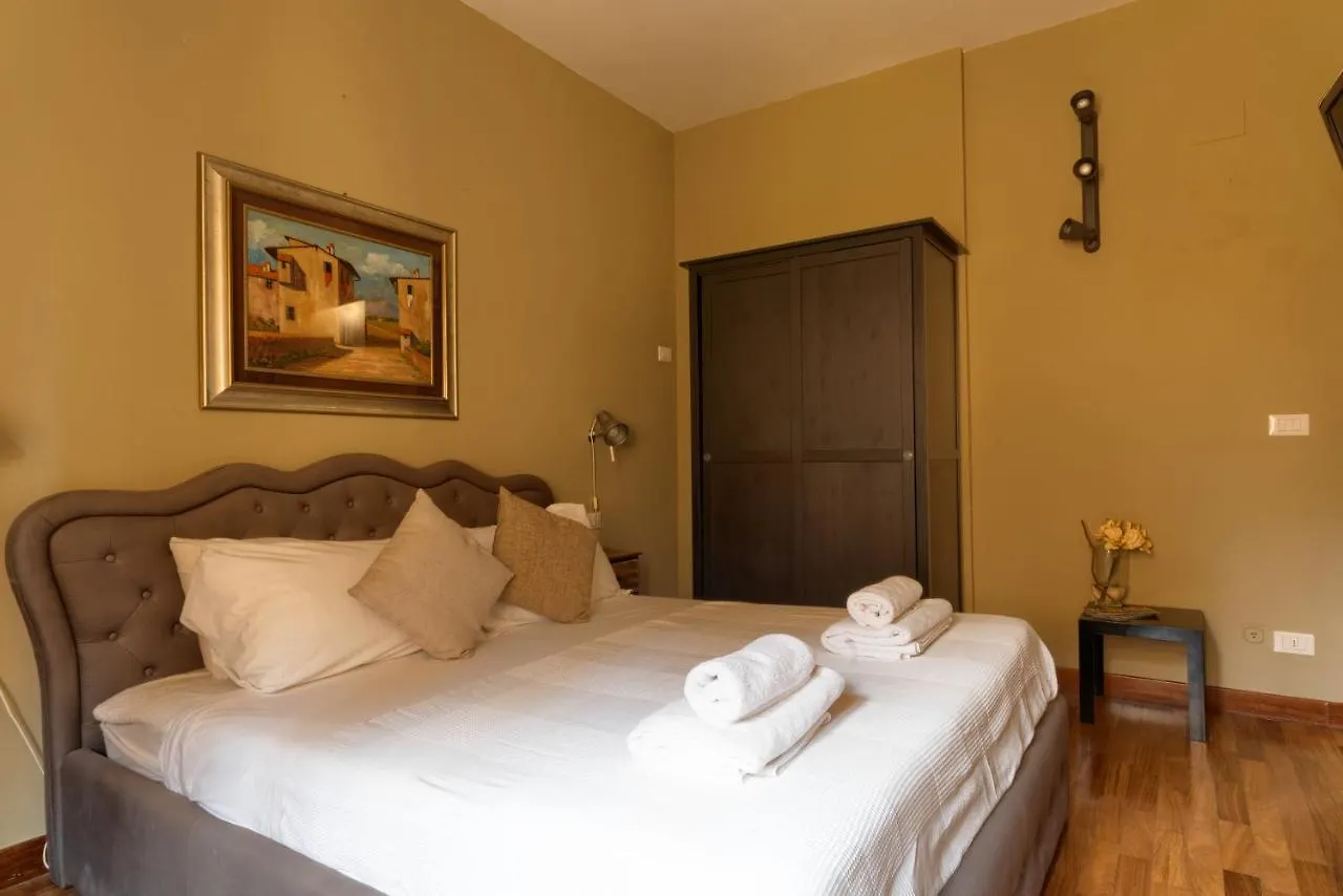 Apartment Ponte Vecchio Studio 2 Florence